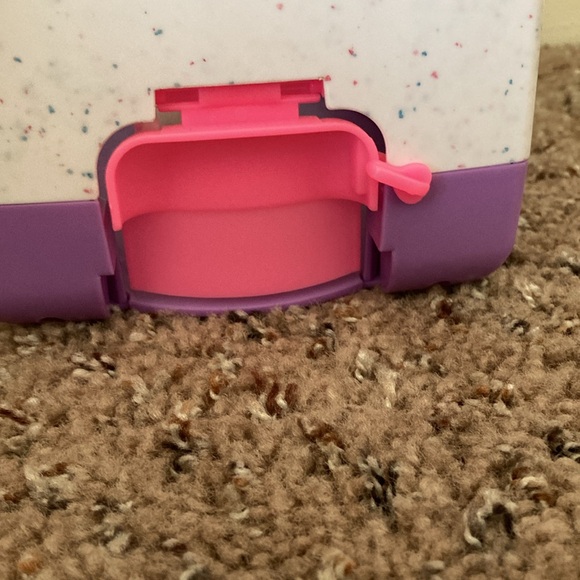 Little Live Pet Hamster runs and plays - Picture 2 of 2